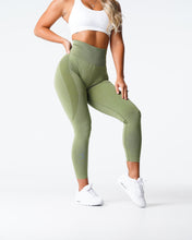 Load image into Gallery viewer, Meadow Contour Seamless Leggings
