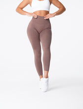 Load image into Gallery viewer, Cocoa Curve Seamless Leggings