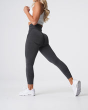 Load image into Gallery viewer, Black Speckled Contour Seamless Leggings