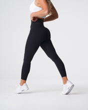 Load image into Gallery viewer, Black Signature 2.0 Leggings